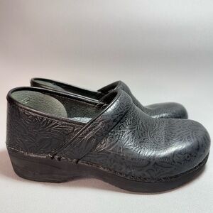 Dansko Black Floral Embossed Leather Clogs EU 38